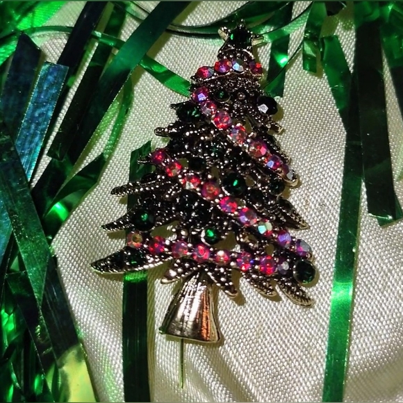 Small Crystal Christmas Tree Brooch  - C - Picture 14 of 16